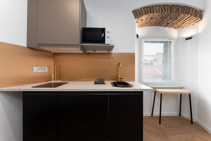 902ddab2-ed25-4c93-8d8f-28d25476bc6b